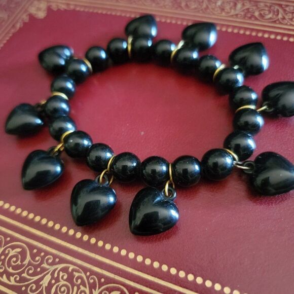 Black Bead Stretch Bracelet with Heart Beads - Picture 4 of 4